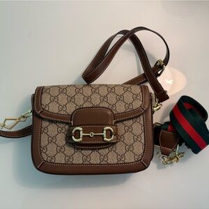 Women’s Crossbody Bag